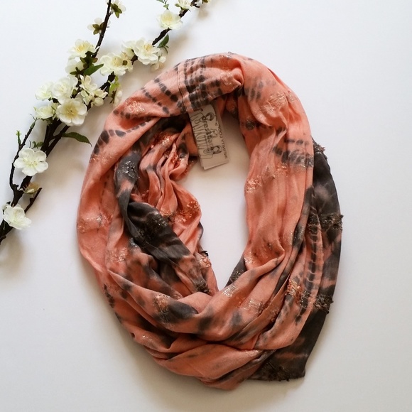 Dress Barn Accessories - NWT! Dress Barn Tie-Dye Sparkle Infinty Scarf